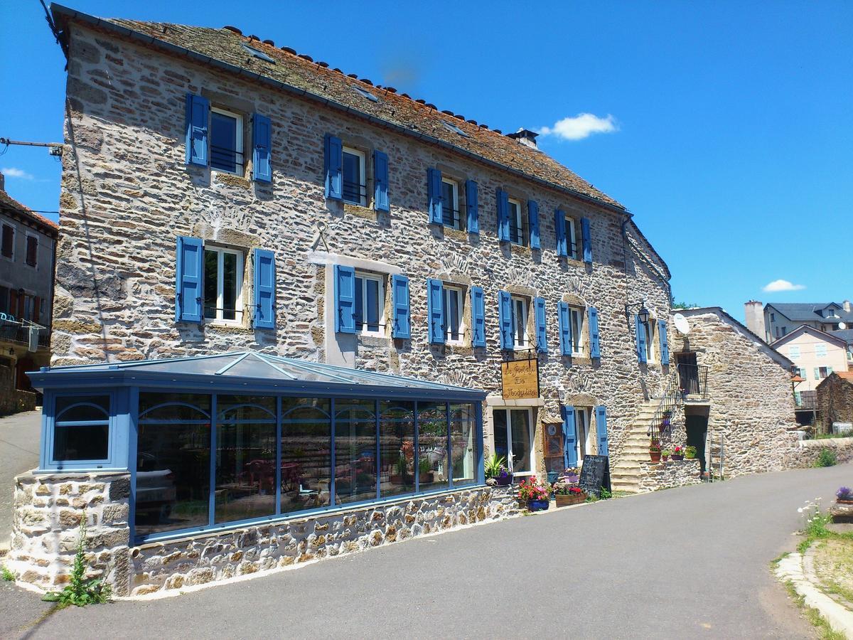 "Le Relais De Modestine" Chambres Et Table D'Hotes Chasserades ภายนอก รูปภาพ